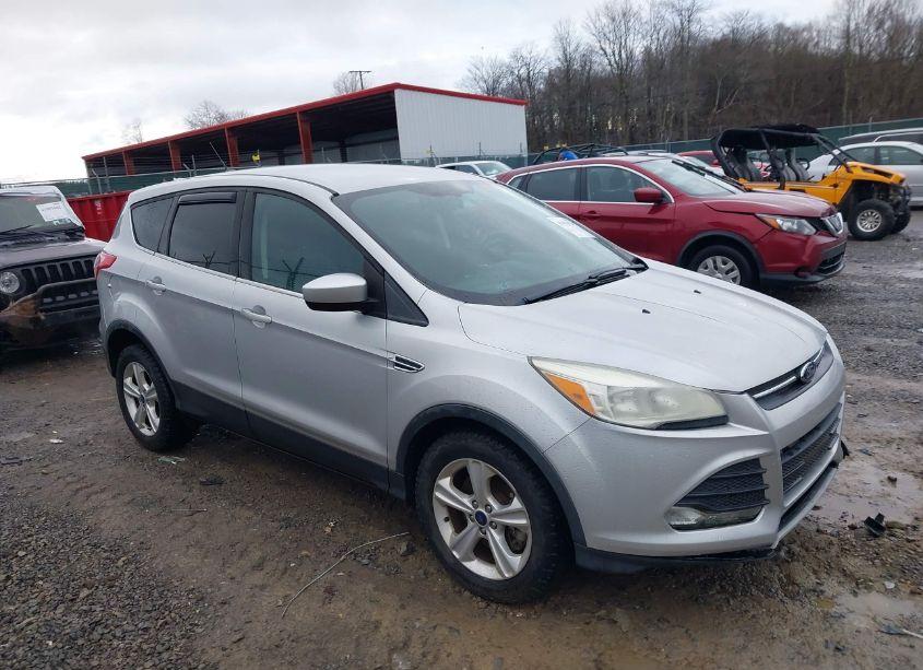 2014 Ford Escape SE (VIN 1FMCU9GX9EUA12152) main photo