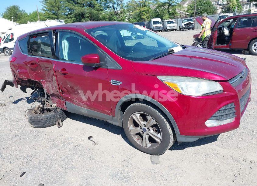 2014 Ford Escape SE (VIN 1FMCU9GX9EUB53450) main photo