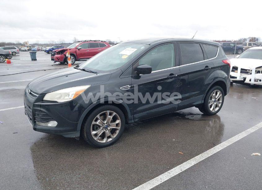 Photo 2 of 2014 Ford Escape SE (VIN 1FMCU9GX9EUC03876)