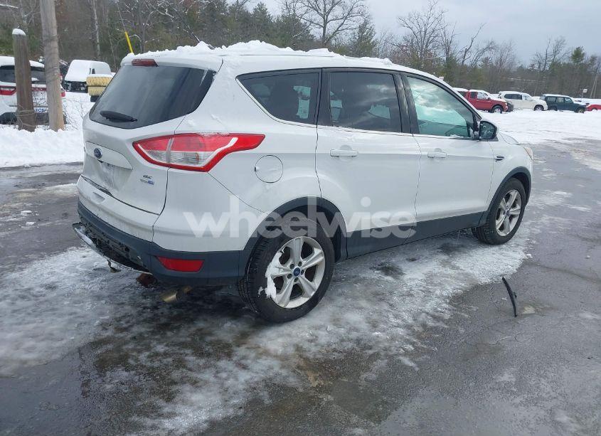 Photo 4 of 2014 Ford Escape SE (VIN 1FMCU9GX9EUC52639)