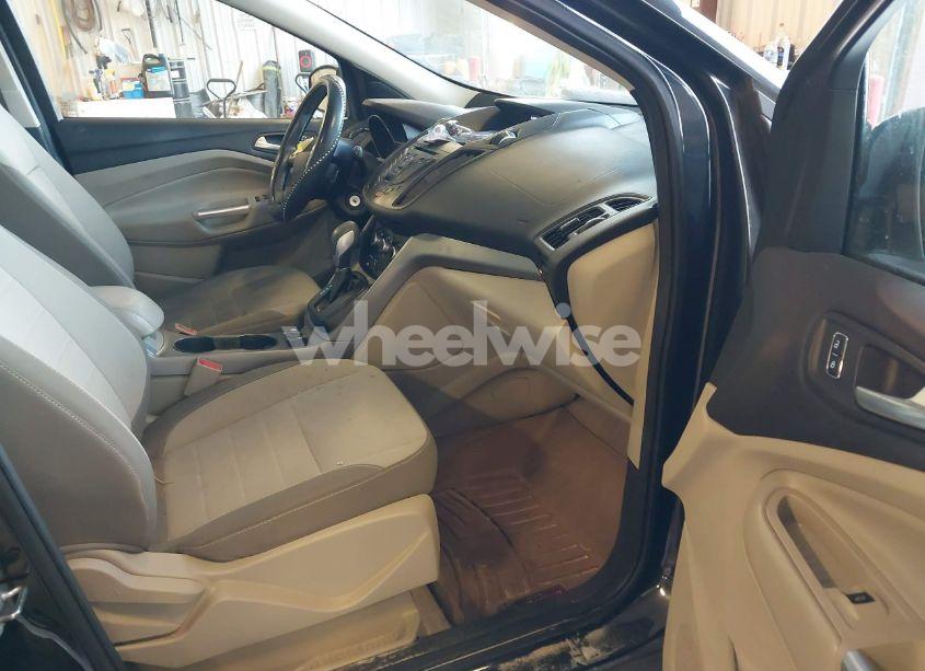 Photo 5 of 2014 Ford Escape SE (VIN 1FMCU9GX9EUC53161)