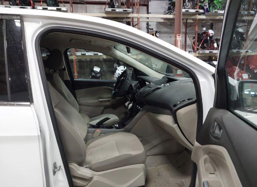 Photo 5 of 2014 Ford Escape SE (VIN 1FMCU9GX9EUD95719)