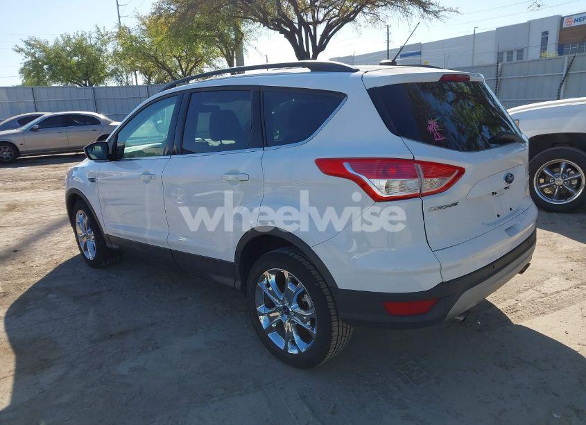 Photo 3 of 2015 Ford Escape SE (VIN 1FMCU9GX9FUA58047)