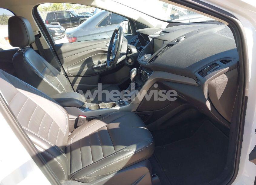 Photo 5 of 2015 Ford Escape SE (VIN 1FMCU9GX9FUA58047)