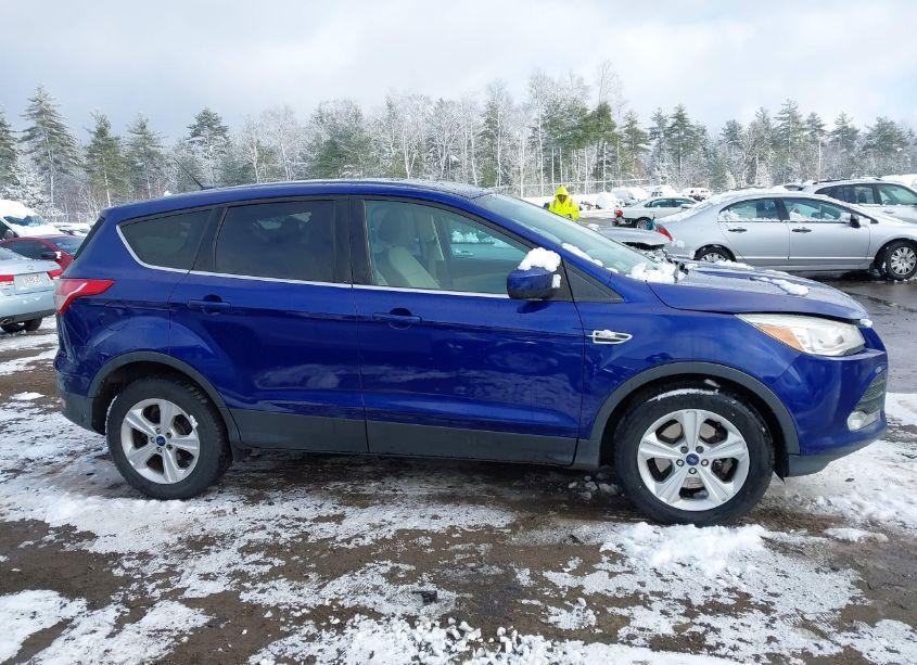 Photo 14 of 2015 Ford Escape SE (VIN 1FMCU9GX9FUB42224)