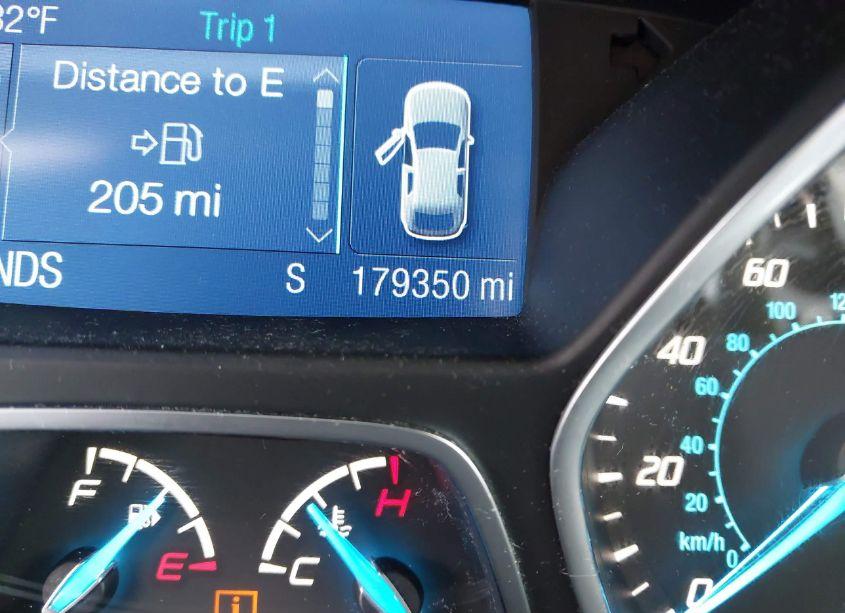 Photo 16 of 2015 Ford Escape SE (VIN 1FMCU9GX9FUB42224)