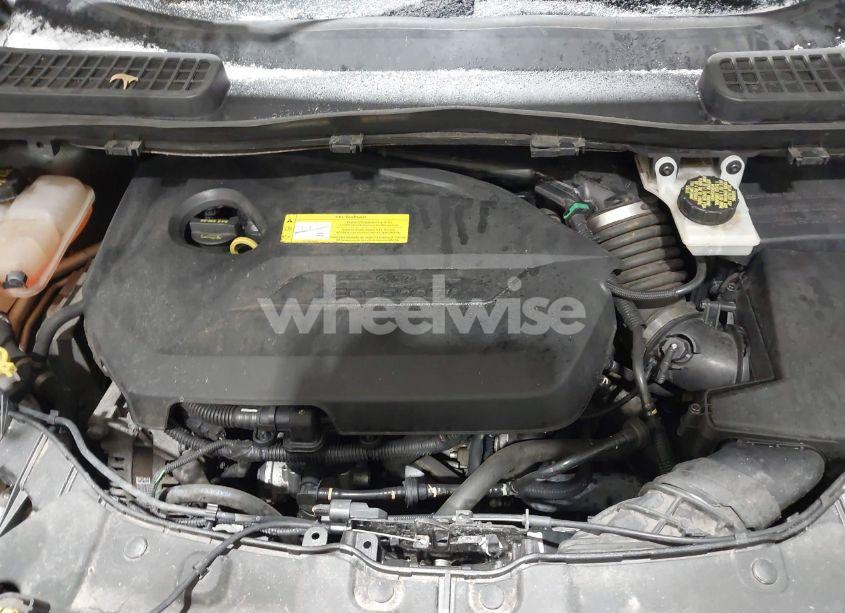 Photo 10 of 2015 Ford Escape SE (VIN 1FMCU9GX9FUB48055)