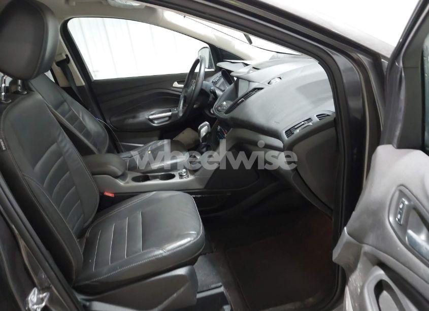 Photo 5 of 2015 Ford Escape SE (VIN 1FMCU9GX9FUB48055)