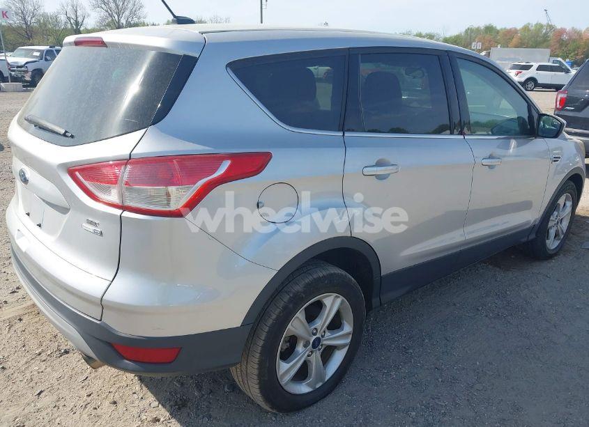 Photo 4 of 2015 Ford Escape SE (VIN 1FMCU9GX9FUC19545)