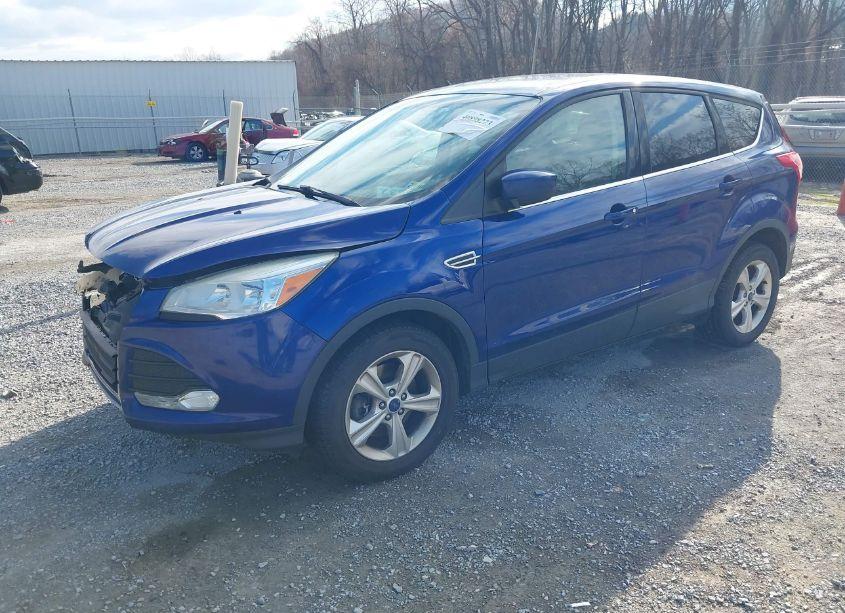 Photo 2 of 2015 Ford Escape SE (VIN 1FMCU9GX9FUC30786)
