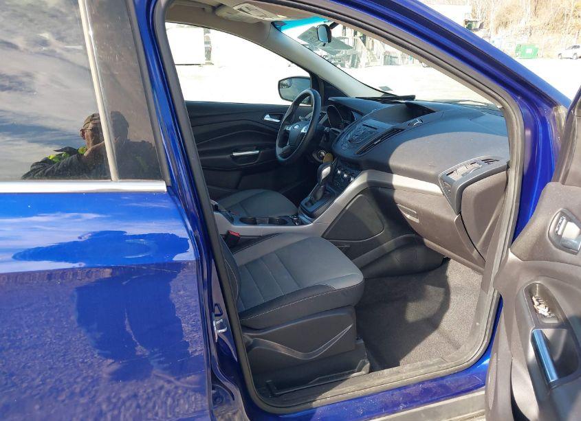 Photo 5 of 2015 Ford Escape SE (VIN 1FMCU9GX9FUC30786)