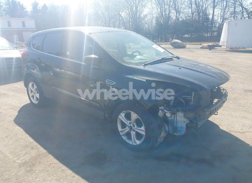 2015 Ford Escape SE (VIN 1FMCU9GX9FUC53954) main photo