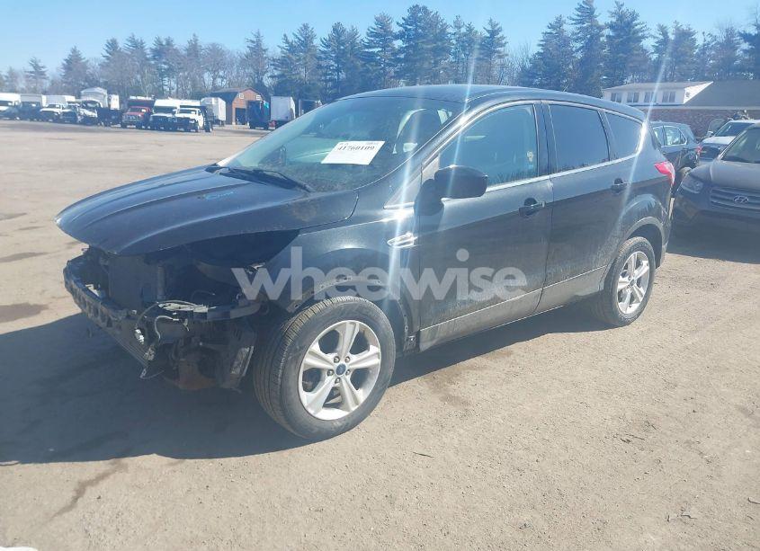Photo 2 of 2015 Ford Escape SE (VIN 1FMCU9GX9FUC53954)
