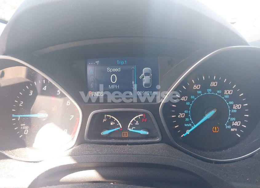 Photo 7 of 2015 Ford Escape SE (VIN 1FMCU9GX9FUC53954)