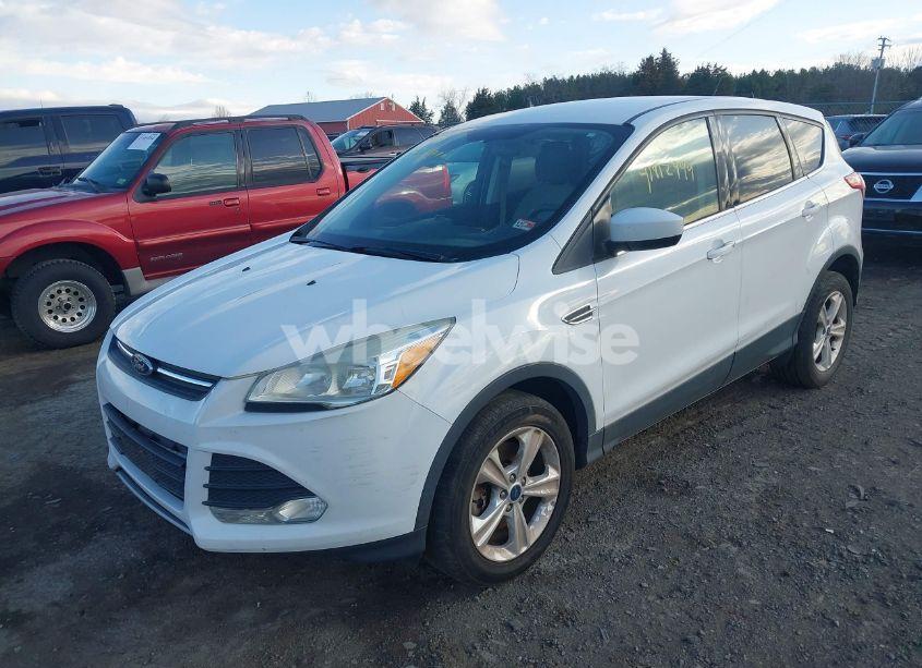 Photo 2 of 2016 Ford Escape SE (VIN 1FMCU9GX9GUA55568)