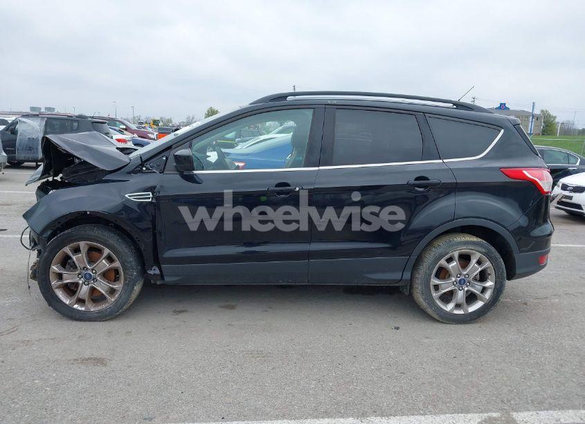 Photo 14 of 2016 Ford Escape SE (VIN 1FMCU9GX9GUA62830)
