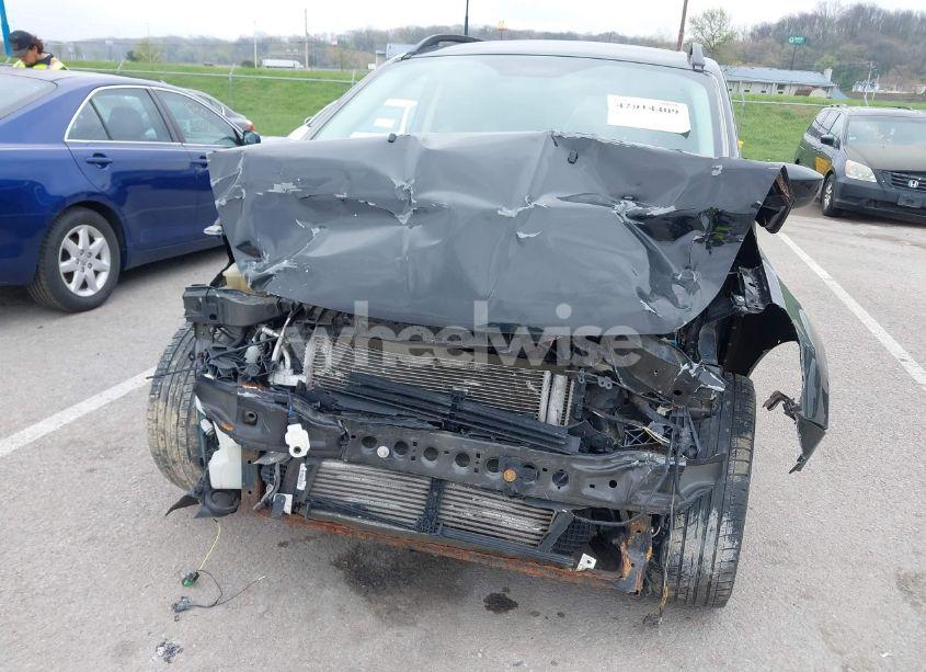 Photo 6 of 2016 Ford Escape SE (VIN 1FMCU9GX9GUA62830)