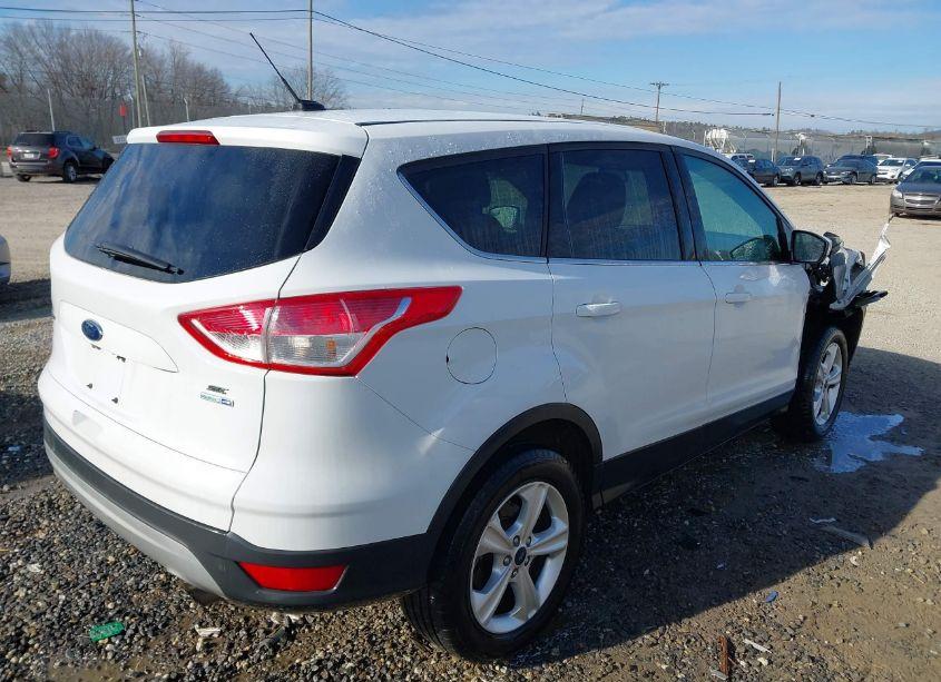 Photo 4 of 2016 Ford Escape SE (VIN 1FMCU9GX9GUA75190)