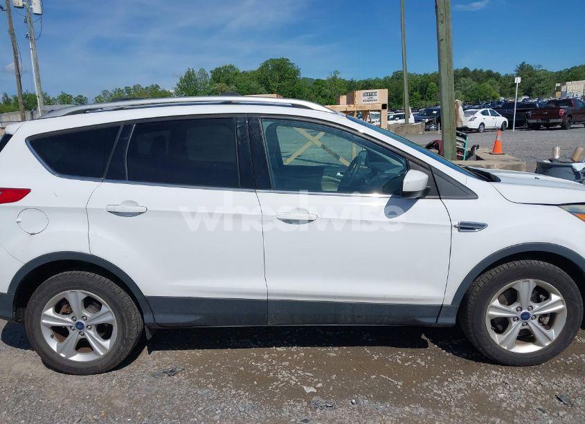 Photo 13 of 2016 Ford Escape SE (VIN 1FMCU9GX9GUA76601)