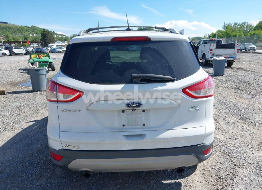 Photo 16 of 2016 Ford Escape SE (VIN 1FMCU9GX9GUA76601)