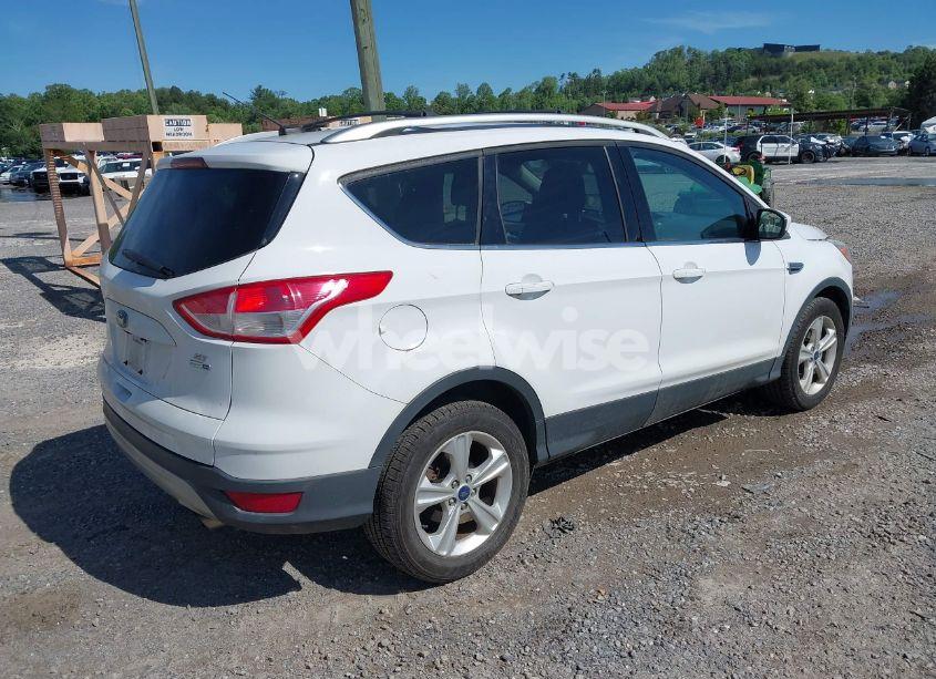 Photo 4 of 2016 Ford Escape SE (VIN 1FMCU9GX9GUA76601)