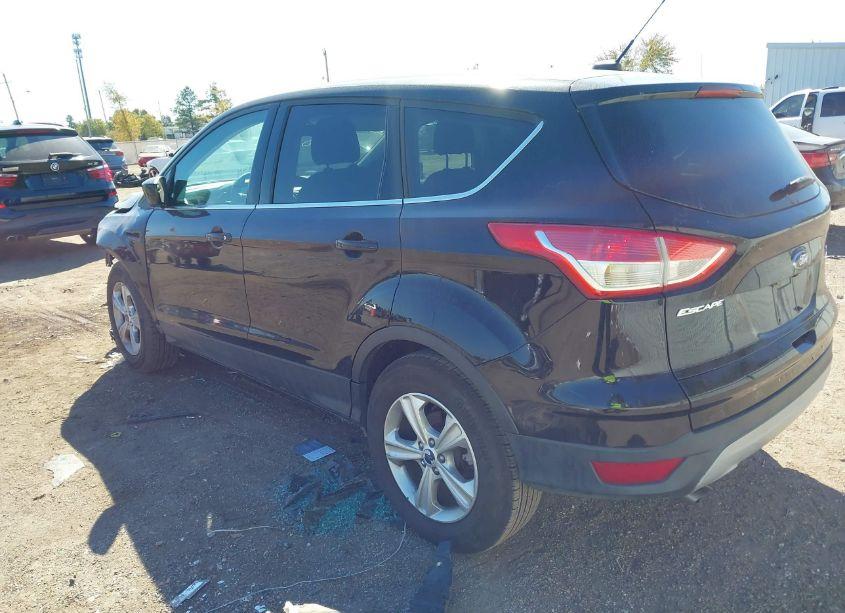 Photo 3 of 2016 Ford Escape SE (VIN 1FMCU9GX9GUA94922)