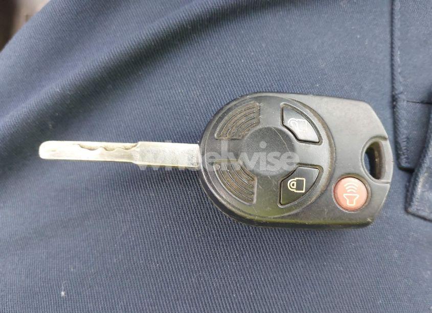 Photo 11 of 2016 Ford Escape SE (VIN 1FMCU9GX9GUB75094)