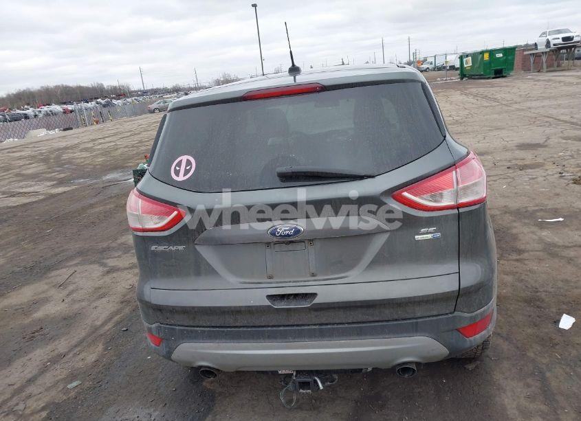 Photo 16 of 2016 Ford Escape SE (VIN 1FMCU9GX9GUB91960)