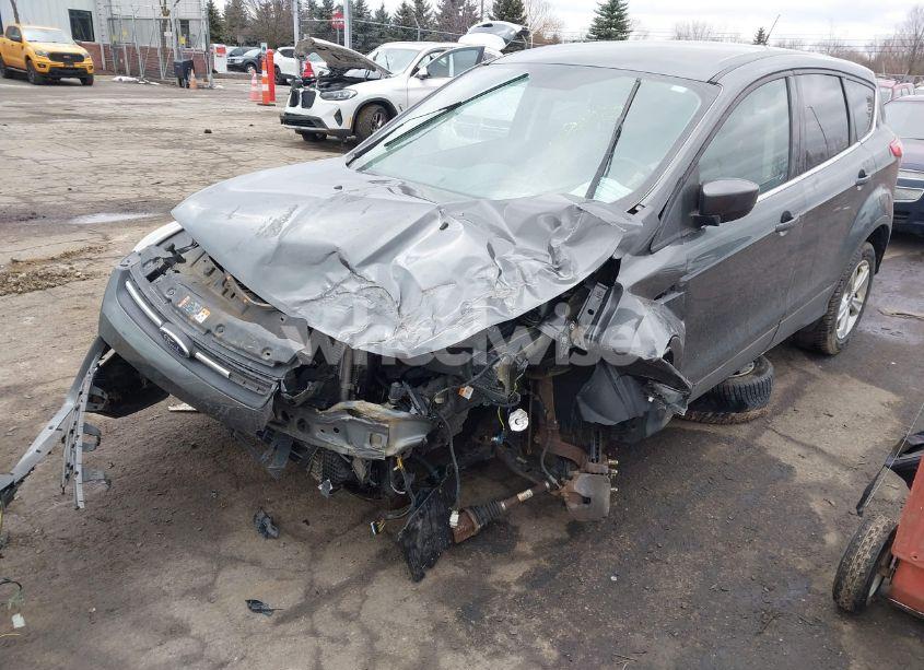 Photo 2 of 2016 Ford Escape SE (VIN 1FMCU9GX9GUB91960)