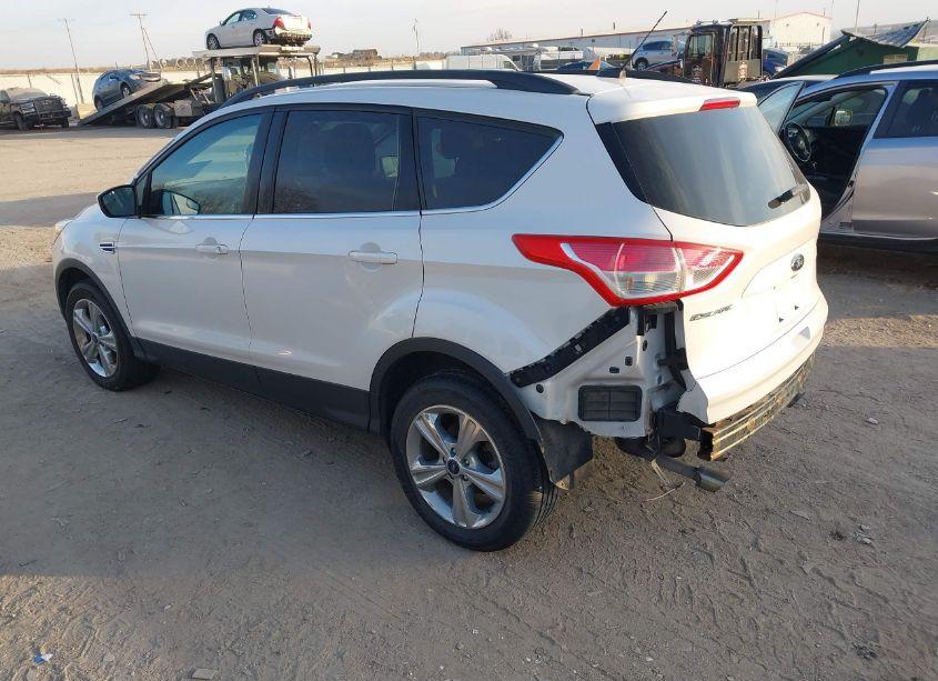 Photo 3 of 2016 Ford Escape SE (VIN 1FMCU9GX9GUB92042)