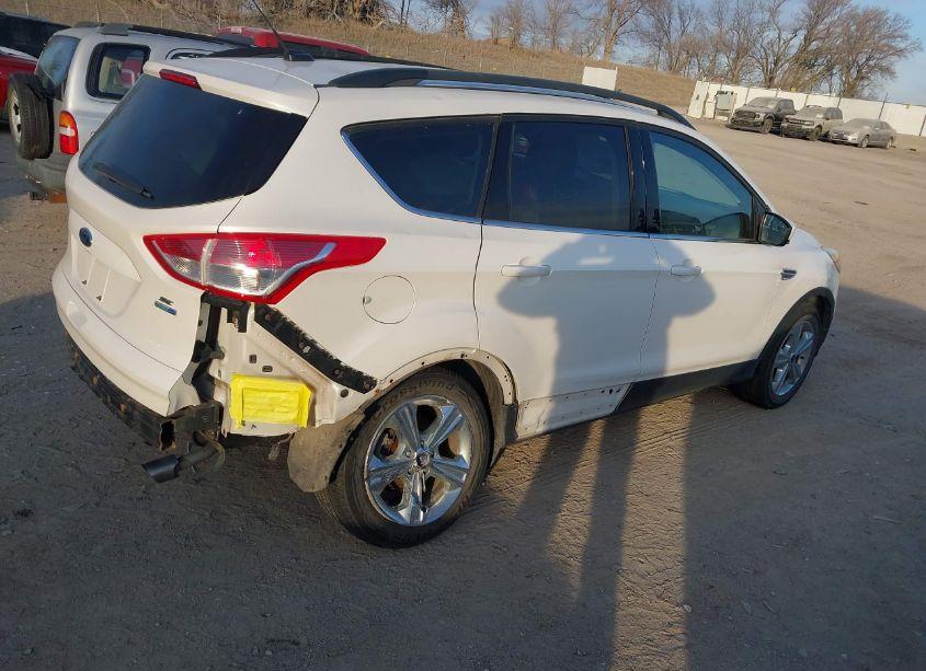 Photo 4 of 2016 Ford Escape SE (VIN 1FMCU9GX9GUB92042)