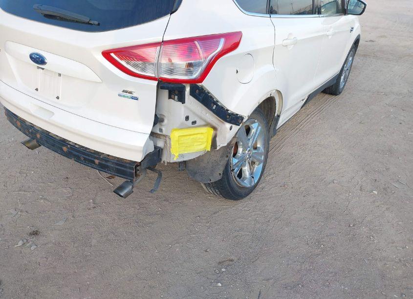 Photo 6 of 2016 Ford Escape SE (VIN 1FMCU9GX9GUB92042)