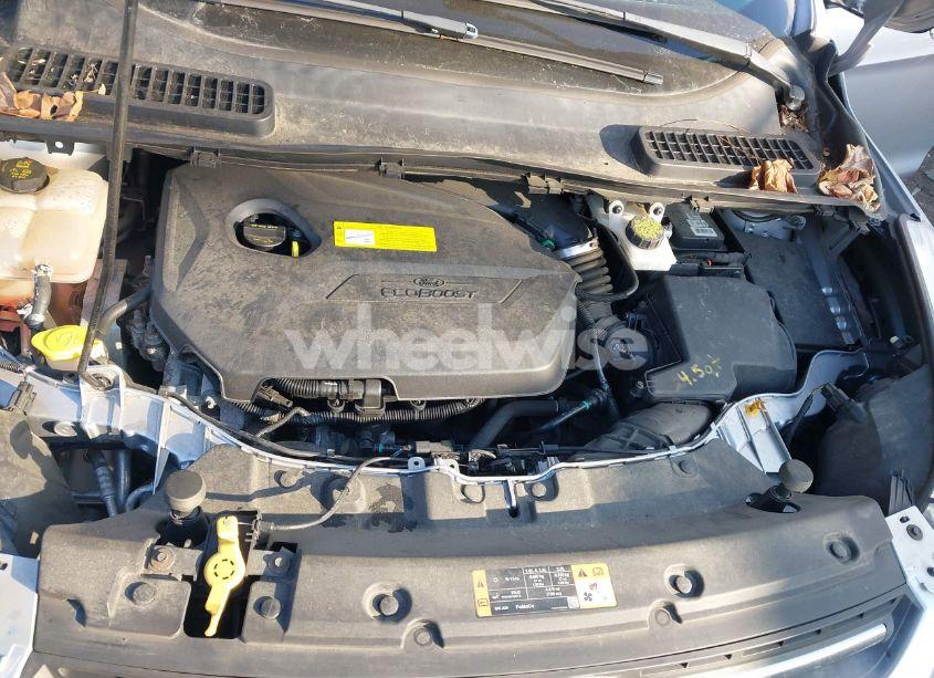 Photo 10 of 2016 Ford Escape SE (VIN 1FMCU9GX9GUC17103)