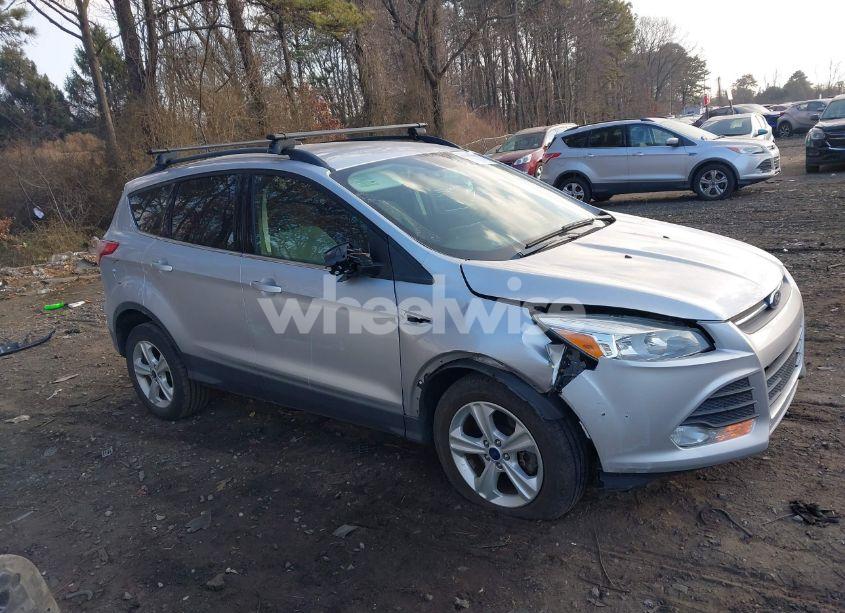 Photo 13 of 2016 Ford Escape SE (VIN 1FMCU9GX9GUC17103)