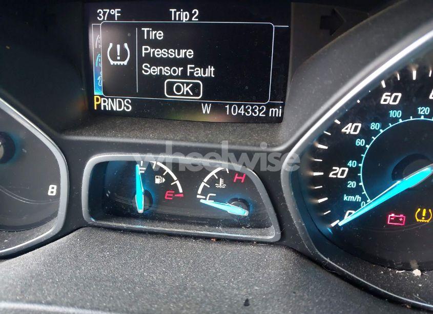 Photo 15 of 2016 Ford Escape SE (VIN 1FMCU9GX9GUC17103)