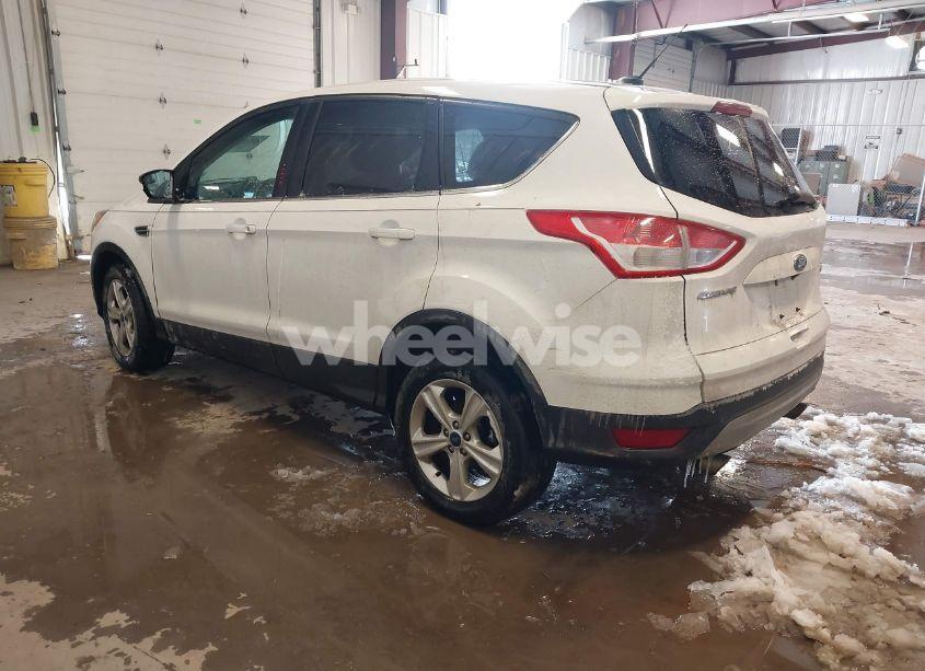 Photo 3 of 2016 Ford Escape SE (VIN 1FMCU9GX9GUC29588)