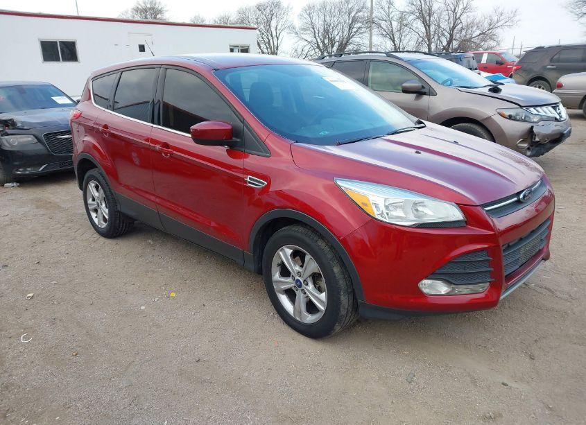 2016 Ford Escape SE (VIN 1FMCU9GX9GUC42230) main photo
