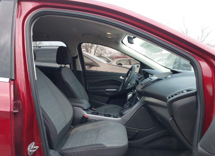 Photo 5 of 2016 Ford Escape SE (VIN 1FMCU9GX9GUC42230)