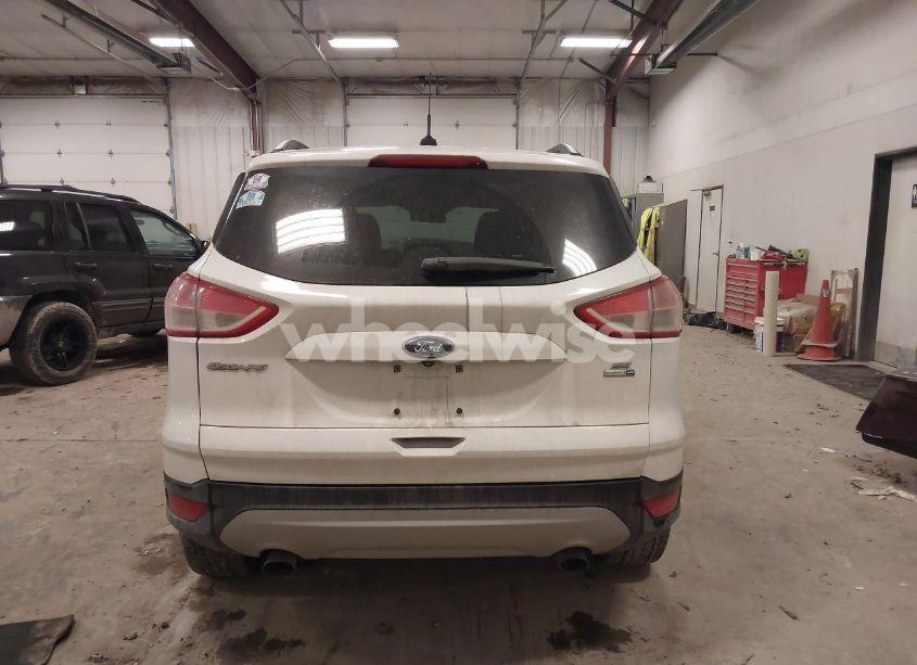 Photo 16 of 2016 Ford Escape SE (VIN 1FMCU9GX9GUC69153)