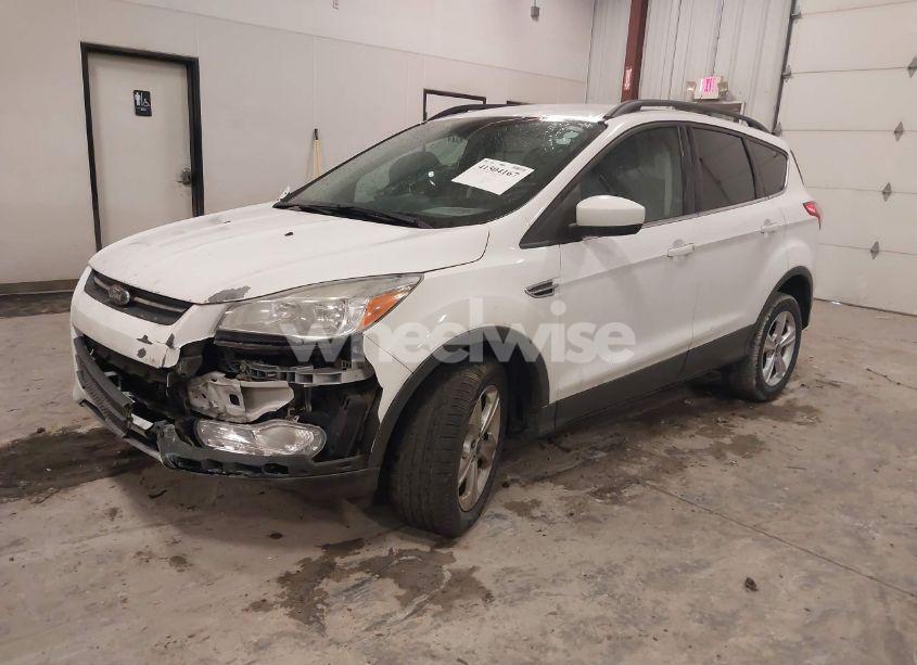 Photo 2 of 2016 Ford Escape SE (VIN 1FMCU9GX9GUC69153)