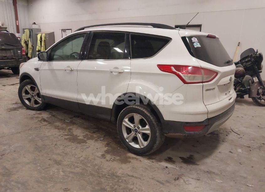 Photo 3 of 2016 Ford Escape SE (VIN 1FMCU9GX9GUC69153)
