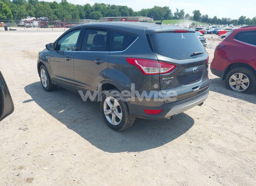 Photo 3 of 2016 Ford Escape SE (VIN 1FMCU9GX9GUC73400)