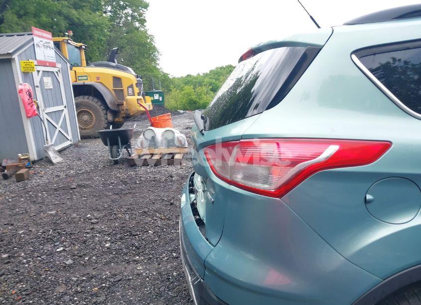 Photo 16 of 2013 Ford Escape SE (VIN 1FMCU9GXXDUC07157)