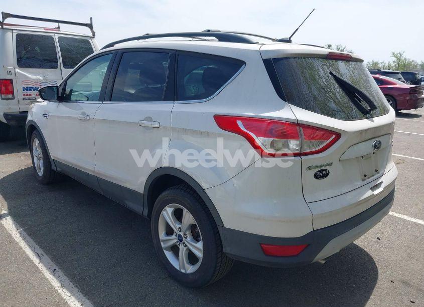 Photo 3 of 2013 Ford Escape SE (VIN 1FMCU9GXXDUD63179)