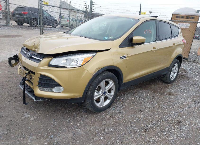 Photo 2 of 2014 Ford Escape SE (VIN 1FMCU9GXXEUB92001)