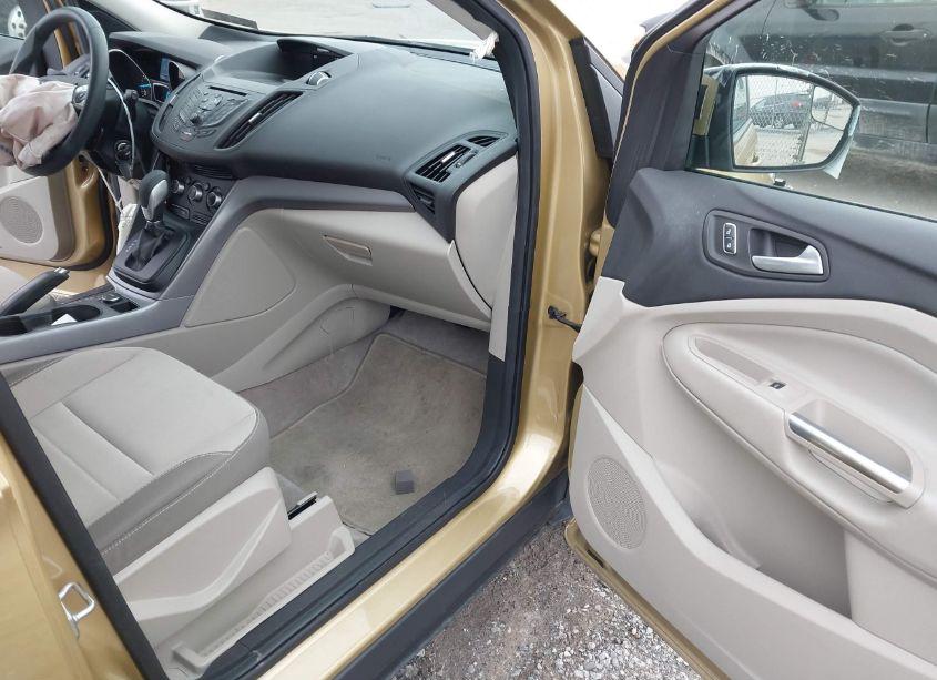 Photo 5 of 2014 Ford Escape SE (VIN 1FMCU9GXXEUB92001)