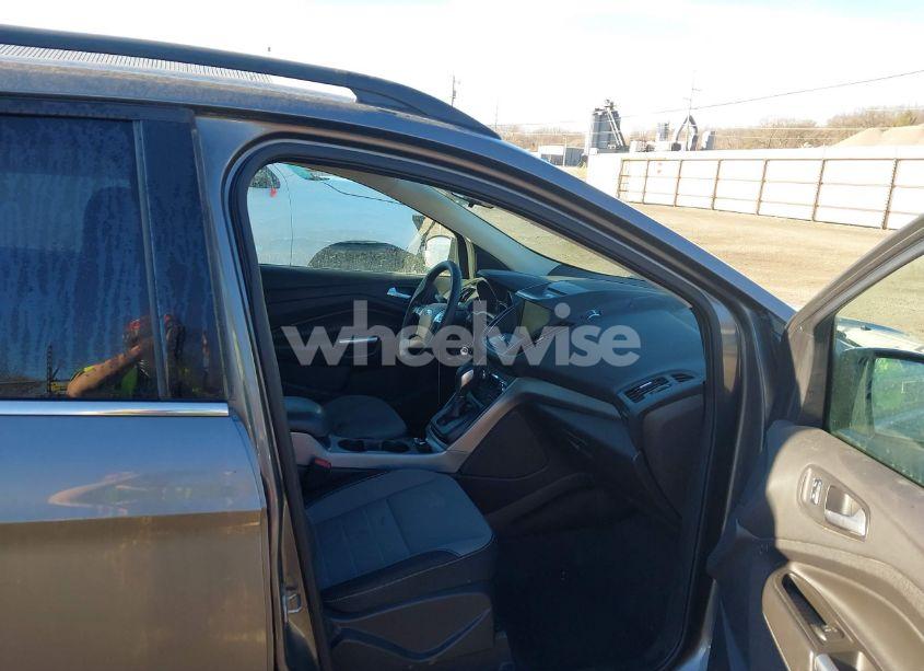 Photo 5 of 2014 Ford Escape SE (VIN 1FMCU9GXXEUB99093)