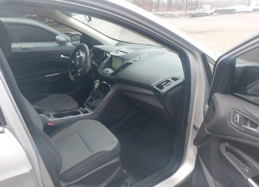 Photo 5 of 2014 Ford Escape SE (VIN 1FMCU9GXXEUC33856)