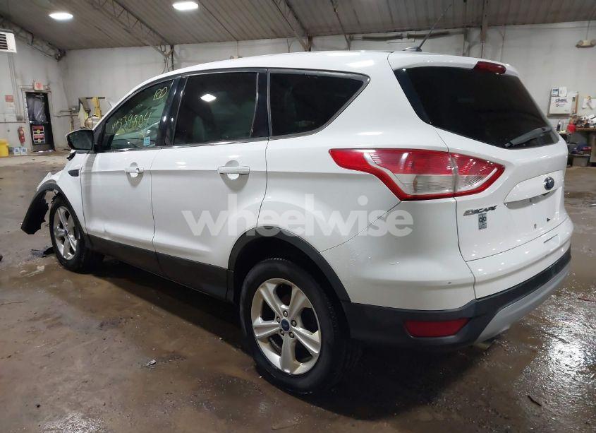 Photo 3 of 2014 Ford Escape SE (VIN 1FMCU9GXXEUD56833)