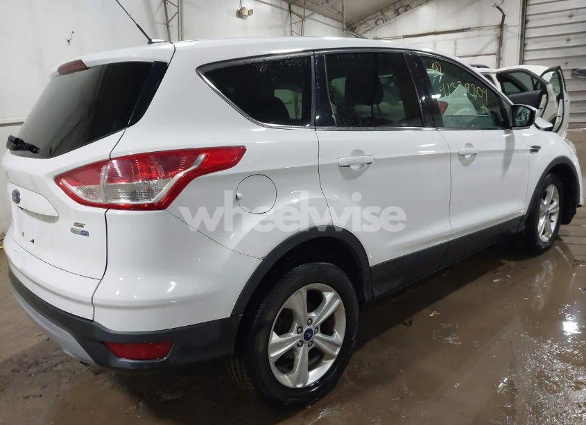 Photo 4 of 2014 Ford Escape SE (VIN 1FMCU9GXXEUD56833)